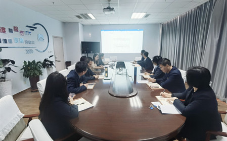 標題：呼和浩特分院職能部門黨支部組織開展主題教育專題組織生活會會前學(xué)習
瀏覽次數(shù)：827
發(fā)表時間：2024-01-15